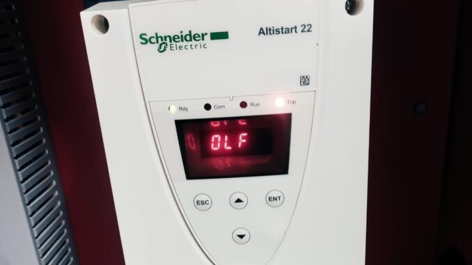 What does an OLF fault code mean on the ATS22 Soft Starters?